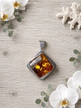 925 Sterling Silver Baltic Amber Geometric Pendant Cognac Amber